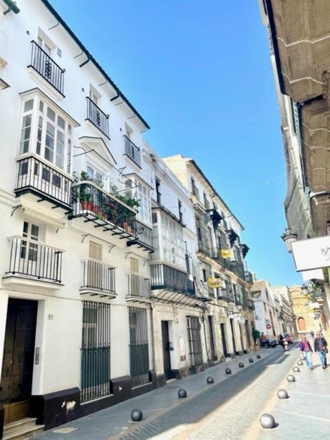 Gatu La Joya Escondida " Preferente Mayores De 25 Anos Y Familias " El Puerto de Santa María Eksteriør bilde